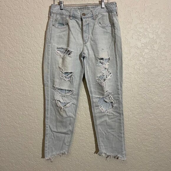 American Eagle Outfitters Denim - American Eagle TomGirl Jeans Size 4